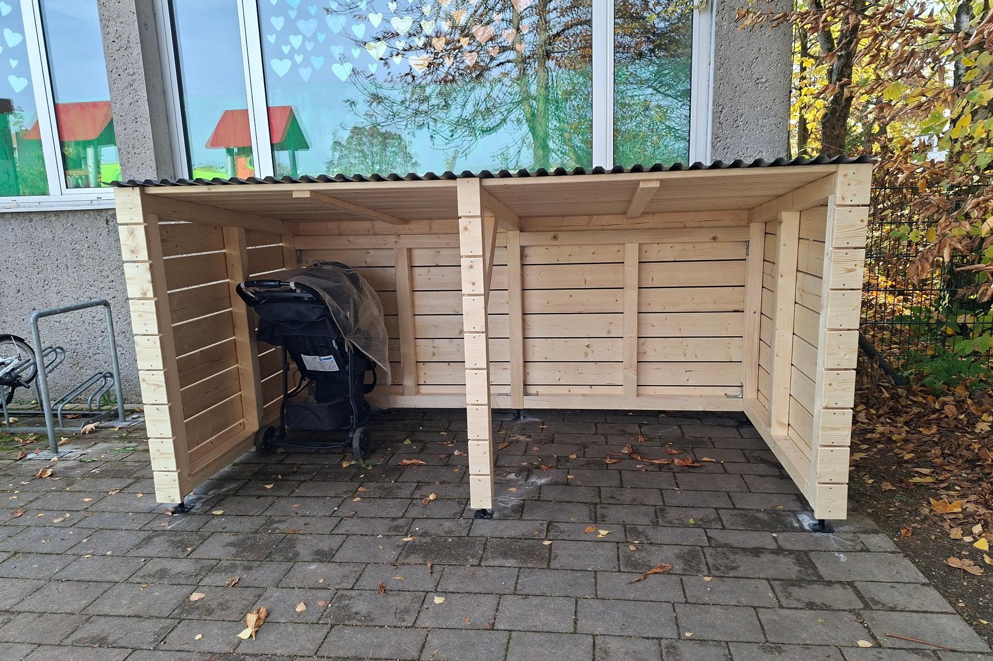 Kinderwagenunterstand