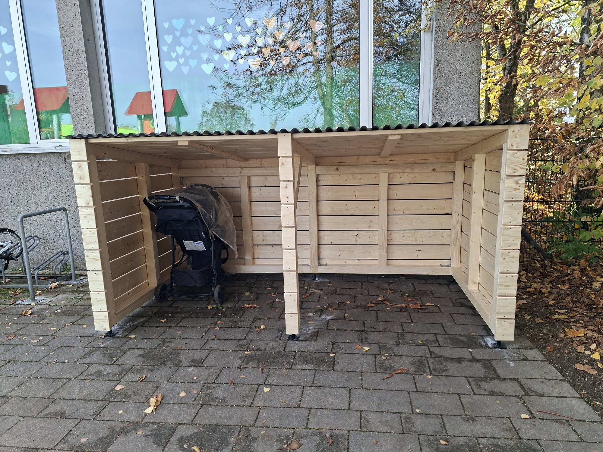 Kinderwagenunterstand