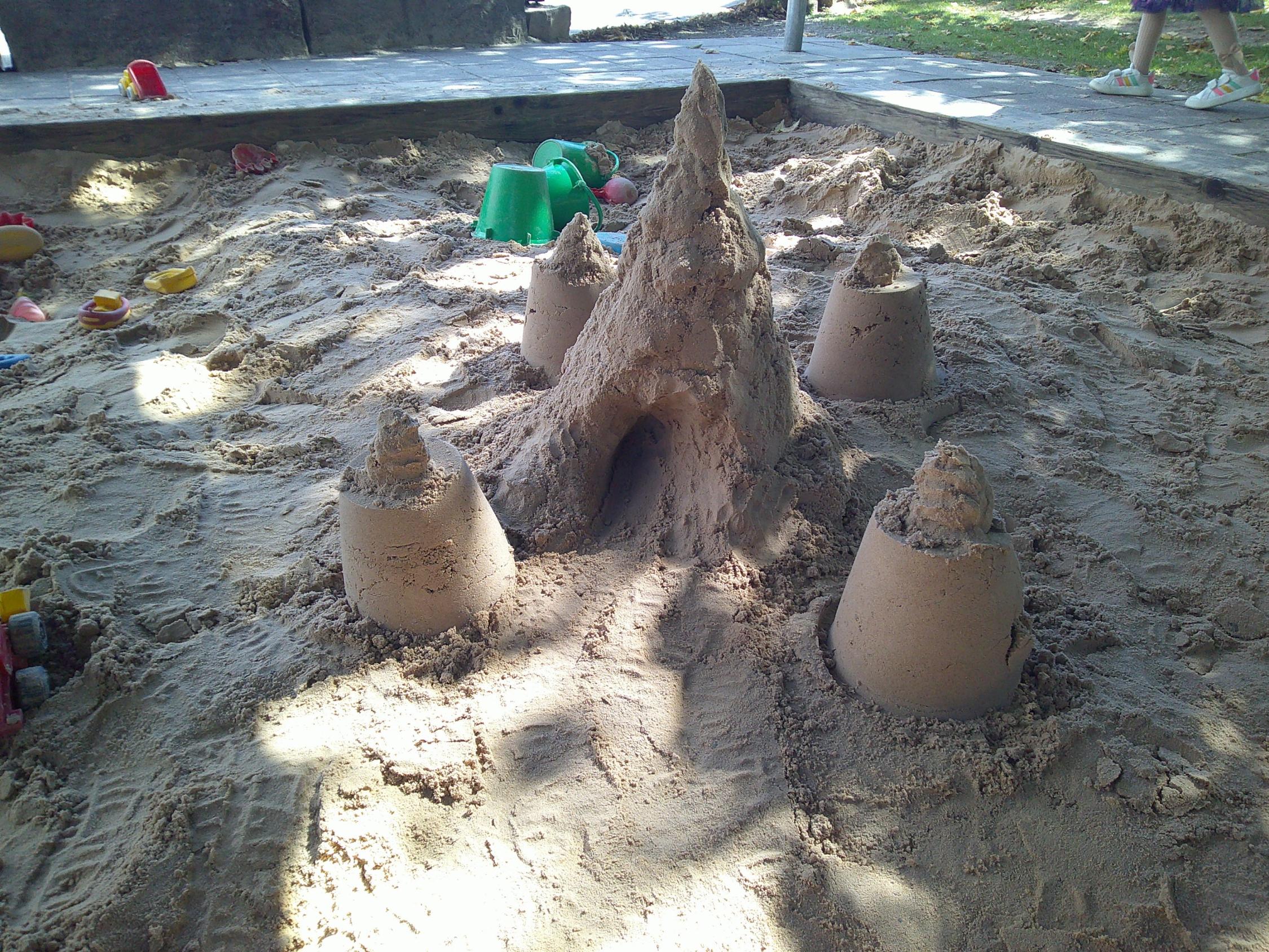 Wir bauen ein Maerchenschloss